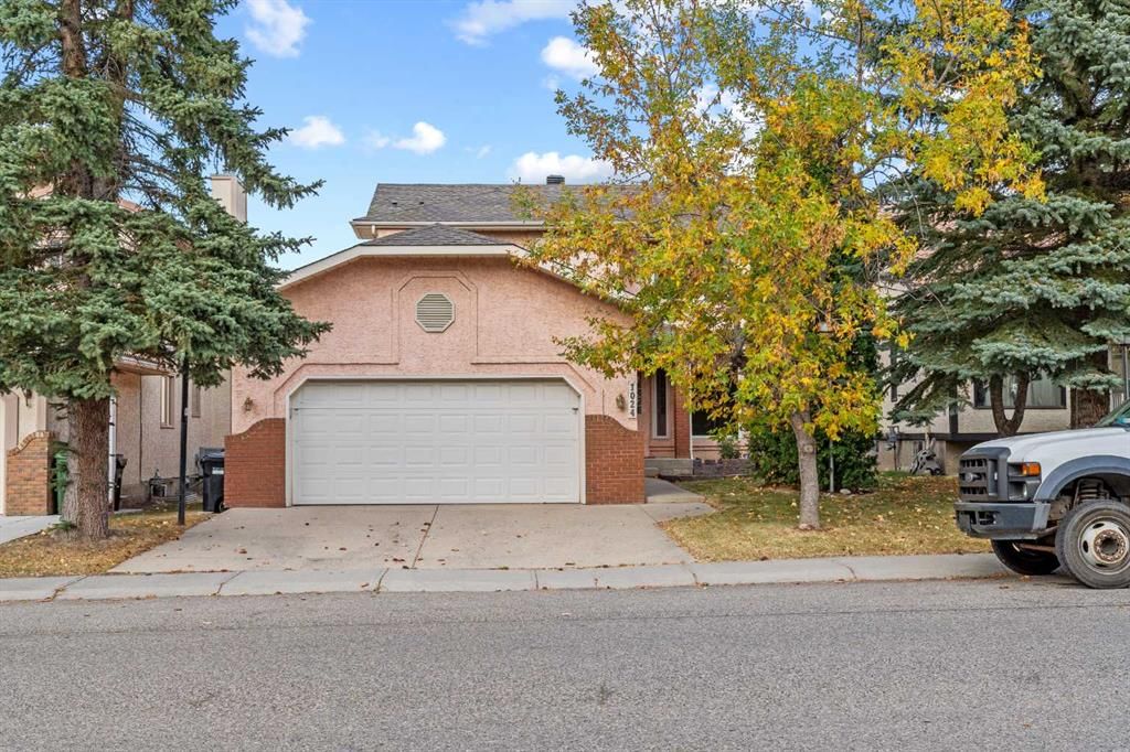 1024 Santana Road NW, Calgary — photo 2 of 49
