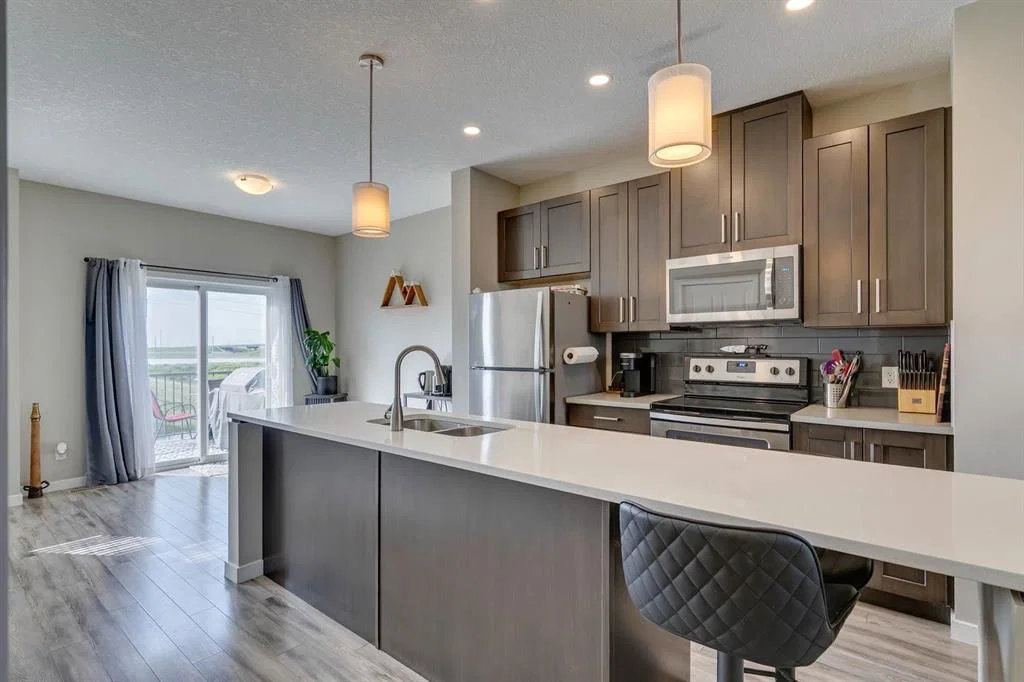 126 Copperstone Villas SE, Calgary — photo 4 of 19
