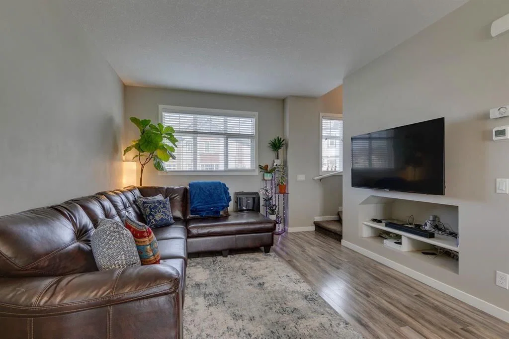 126 Copperstone Villas SE, Calgary — photo 5 of 19