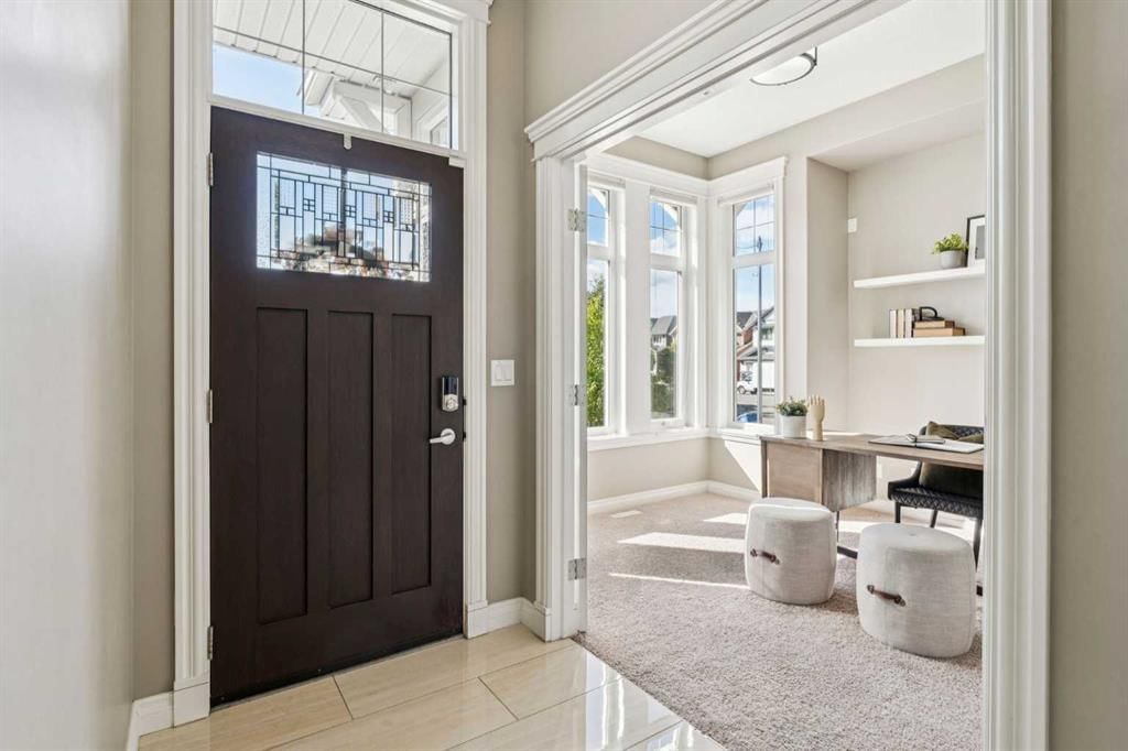 195 Auburn Sound Circle SE, Calgary — photo 3 of 46