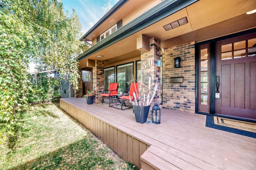 30 Canova Road SW, Calgary — photo 2 of 34
