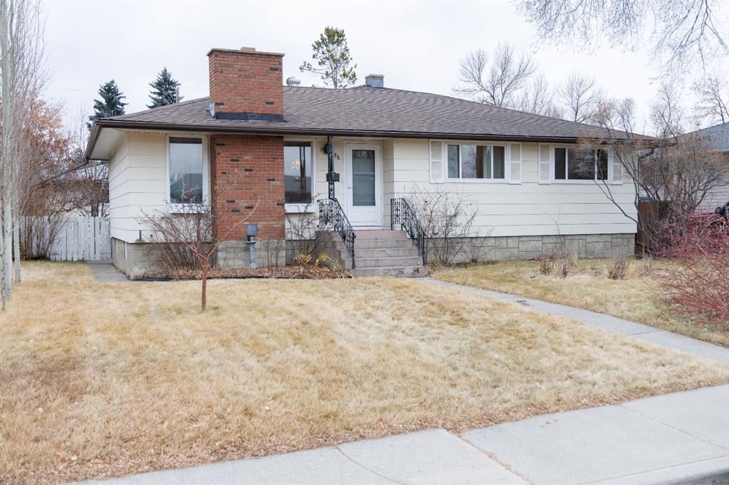 56 Lynndale Crescent SE, Calgary — main listing photo