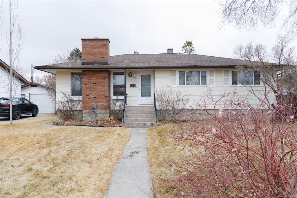 56 Lynndale Crescent SE, Calgary — photo 3 of 48