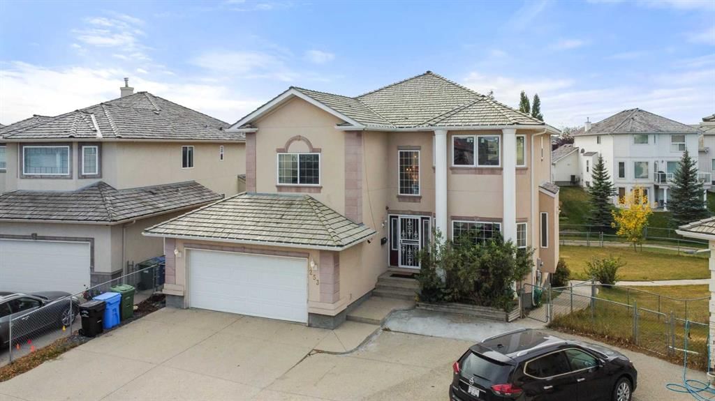 253 Coral Shores Cape NE, Calgary — photo 2 of 48