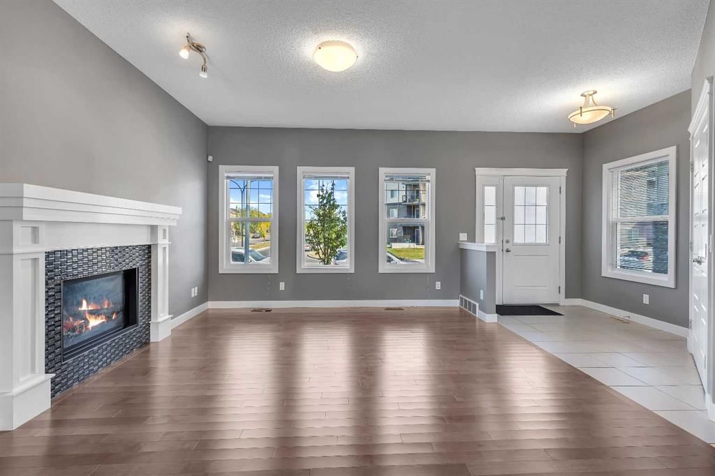 854 Evanston Drive NW, Calgary — photo 4 of 29
