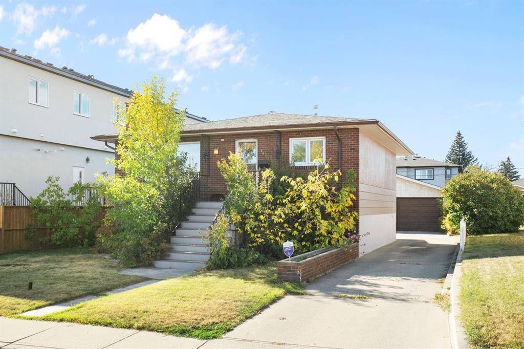 7611 25 Street SE, Calgary — main listing photo