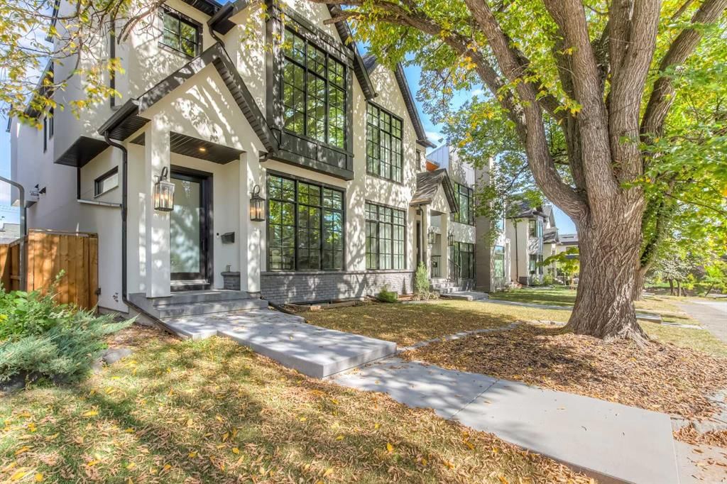 1912 49 Avenue SW, Calgary — photo 4 of 47