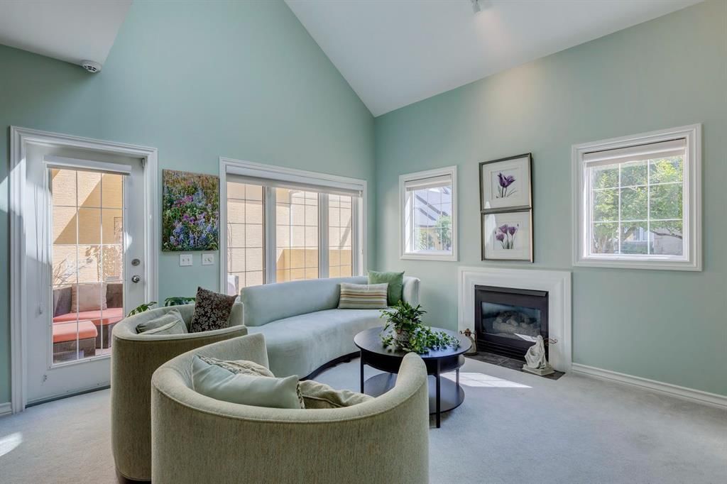 404, 405 32 Avenue NW, Calgary — photo 4 of 20