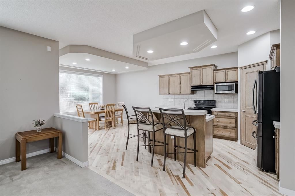 598 Chaparral Drive SE, Calgary — photo 3 of 49