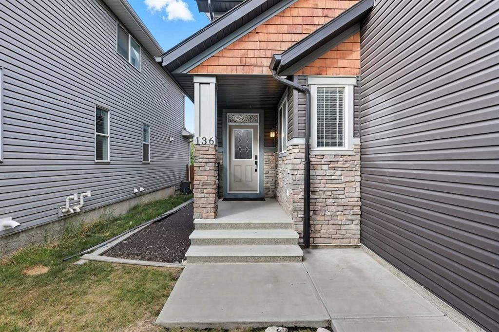 136 Silverado Skies Manor SW, Calgary — photo 2 of 38