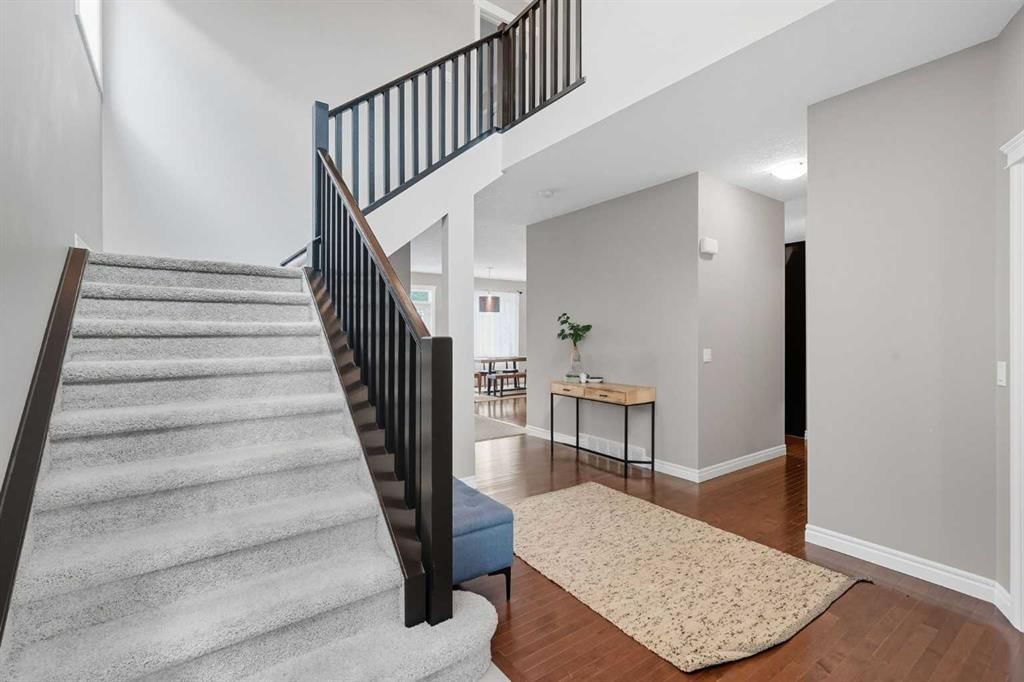 136 Silverado Skies Manor SW, Calgary — photo 3 of 38
