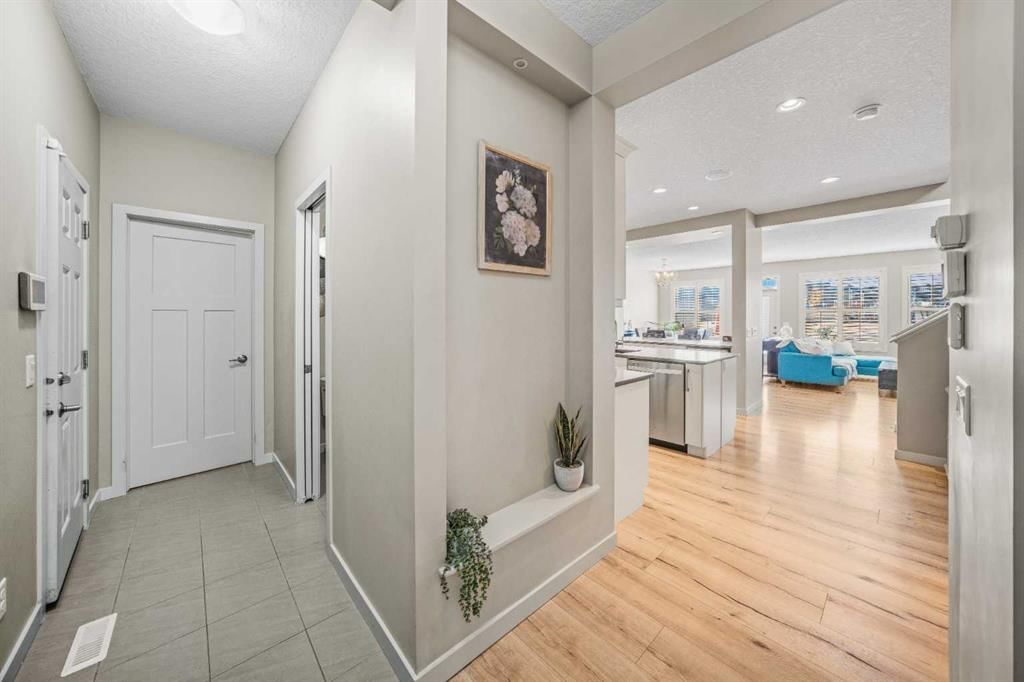 220 Auburn Meadows Crescent SE, Calgary — photo 5 of 50
