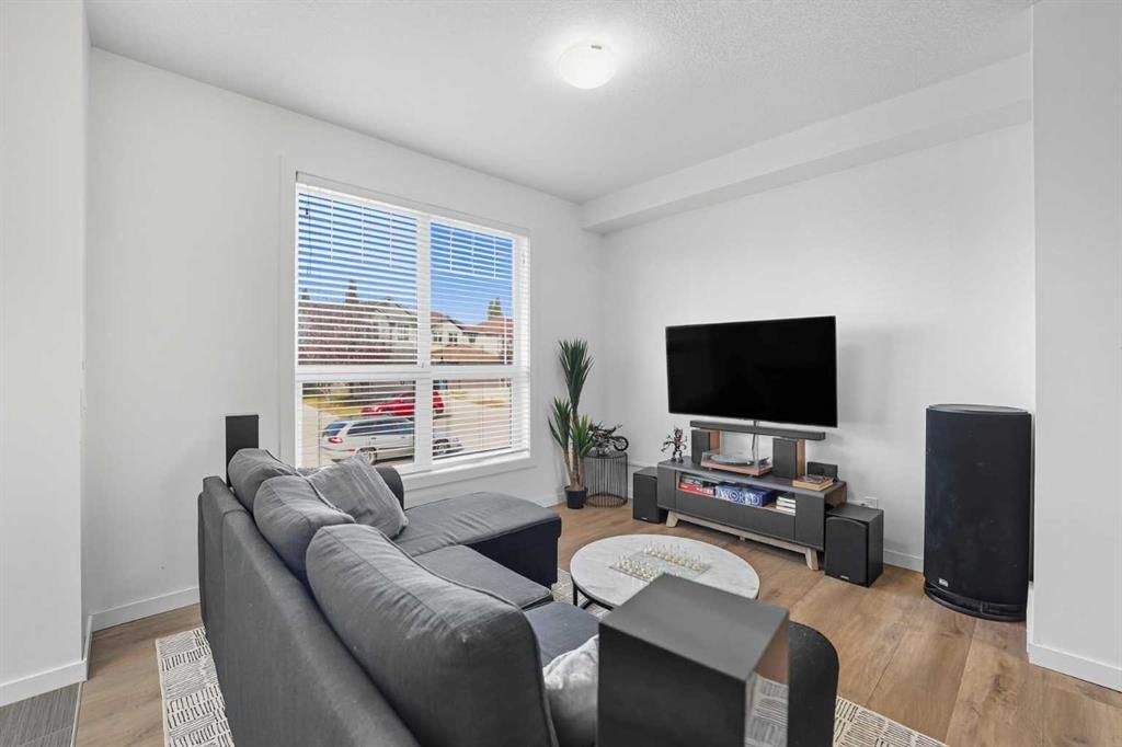 258 Cranston Way SE, Calgary — photo 4 of 37