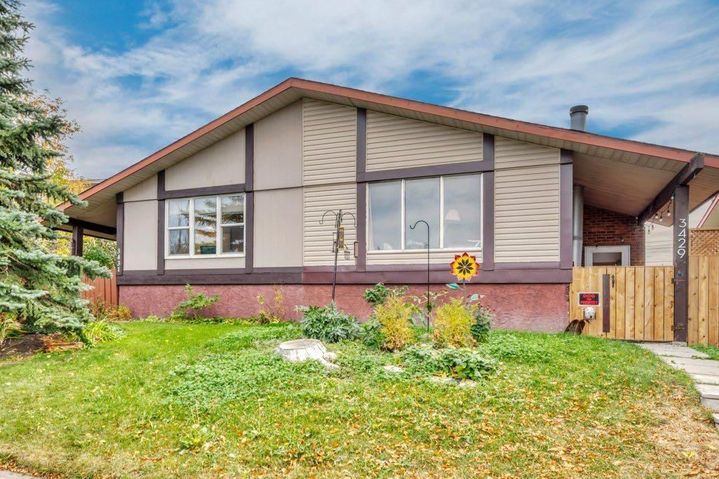3431 35 Avenue SE, Calgary — main listing photo