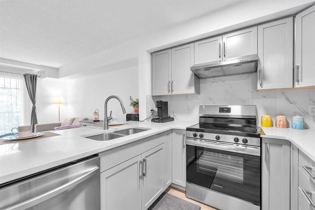 2214, 175 Panatella Hill NW, Calgary — photo 5 of 31