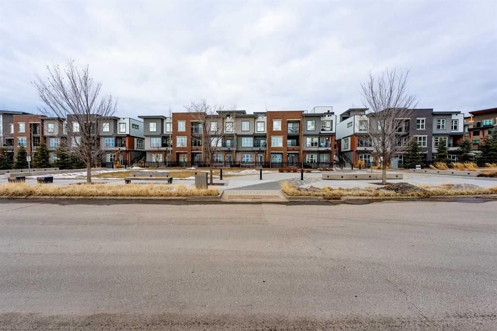 2309, 95 Burma Star Road SW, Calgary — photo 4 of 16