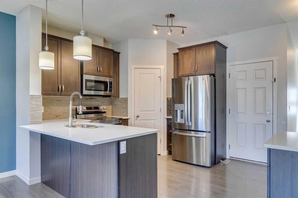 105 Copperpond Landing SE, Calgary — photo 3 of 48