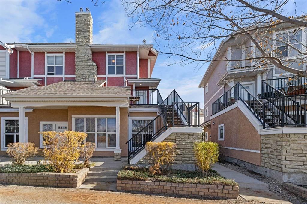 772 73 Street SW, Calgary — main listing photo