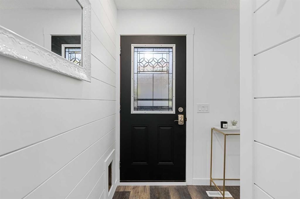 136 Ranchview Court NW, Calgary — photo 5 of 37