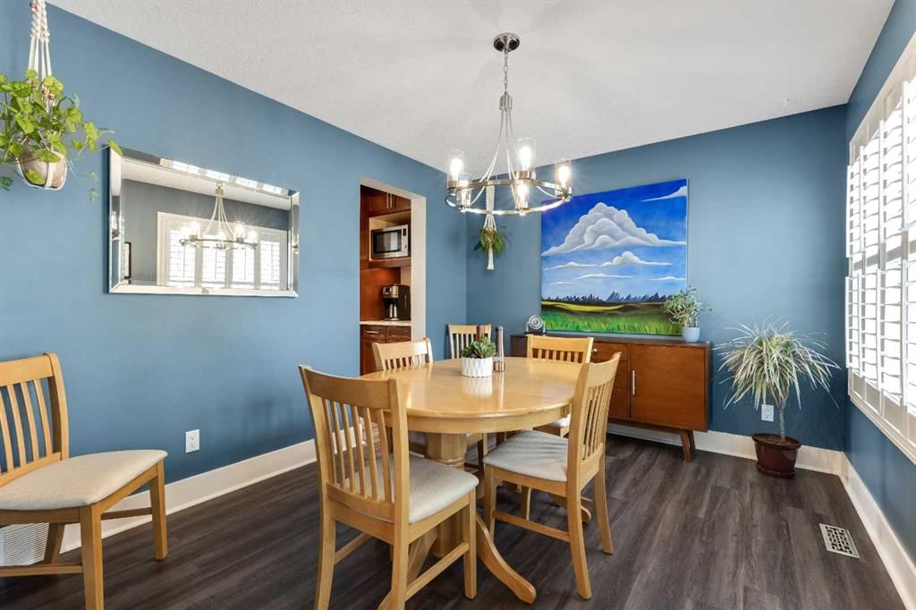 466 Elgin Way SE, Calgary — photo 4 of 49