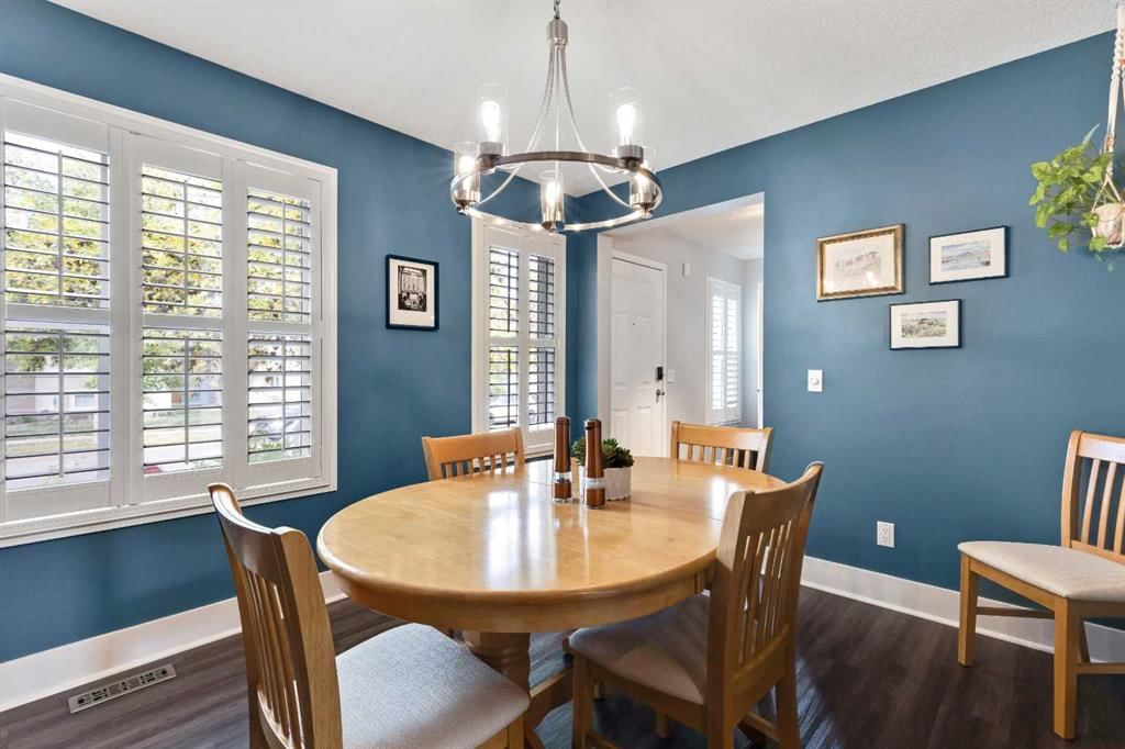 466 Elgin Way SE, Calgary — photo 5 of 49