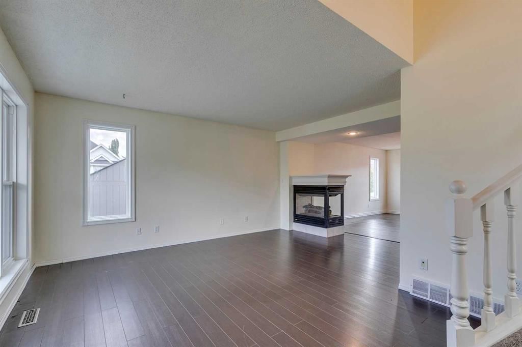 51 Inverness Grove SE, Calgary — photo 3 of 33