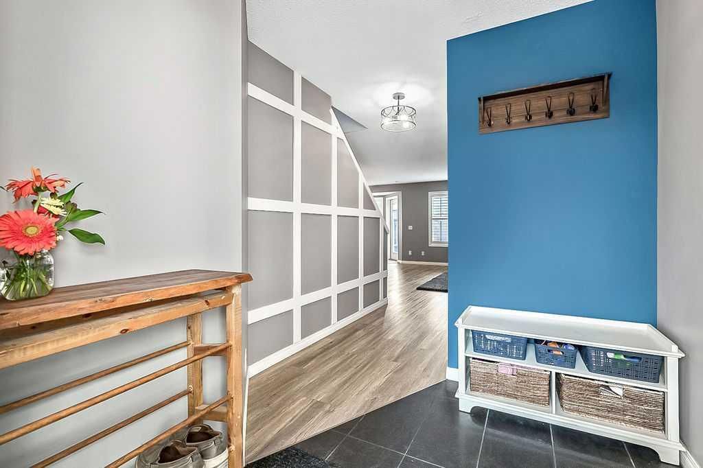 64 Everglen Rise SW, Calgary — photo 4 of 45