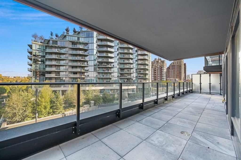 311, 730 2 Avenue SW, Calgary — main listing photo