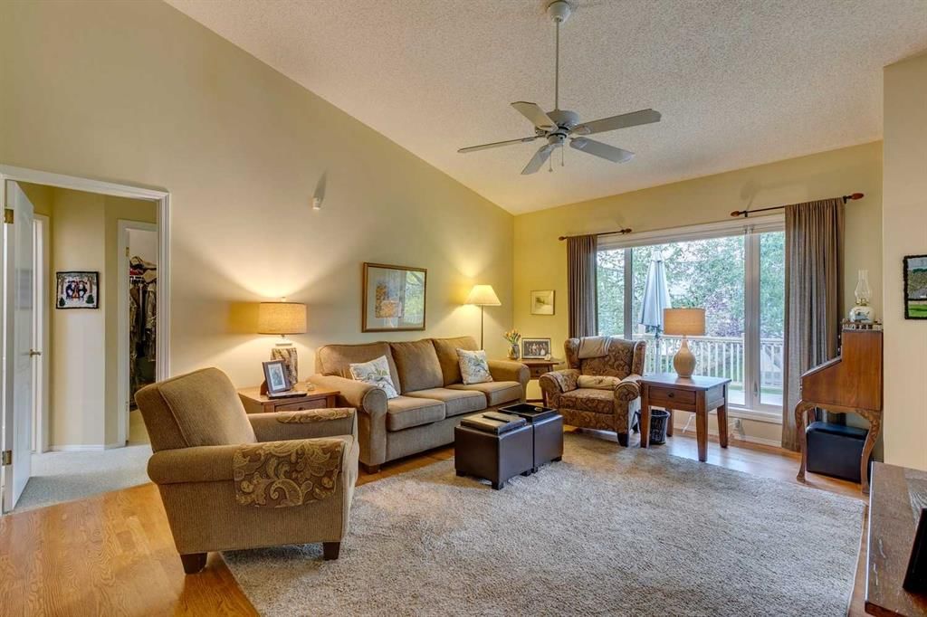 74 Evergreen Bay SW, Calgary — photo 3 of 50
