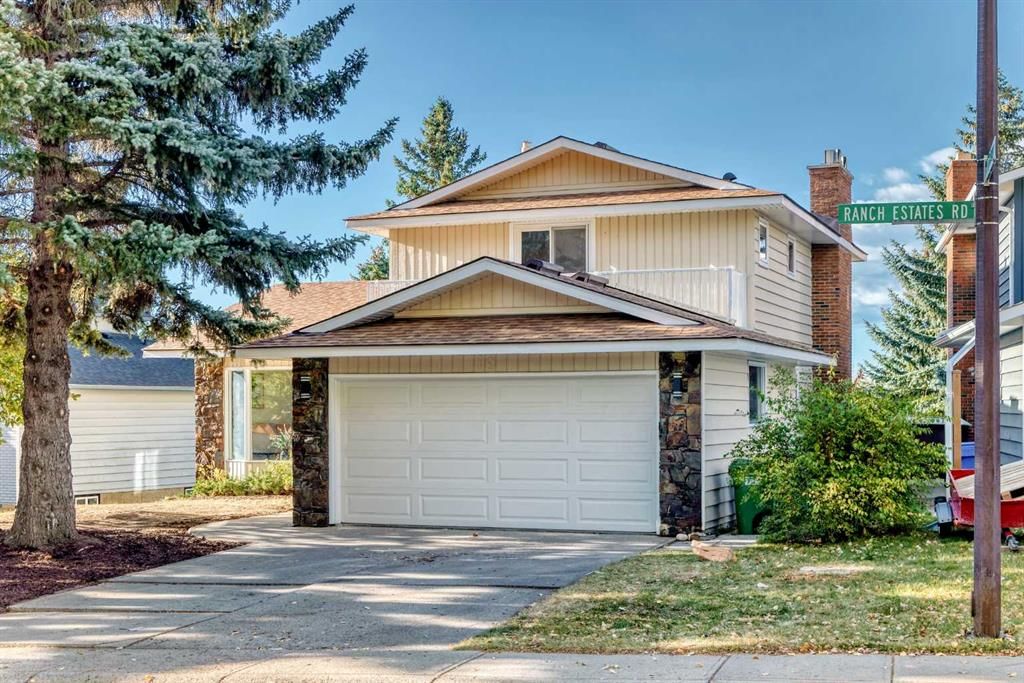 19 Ranch Estates Road NW, Calgary — photo 2 of 44