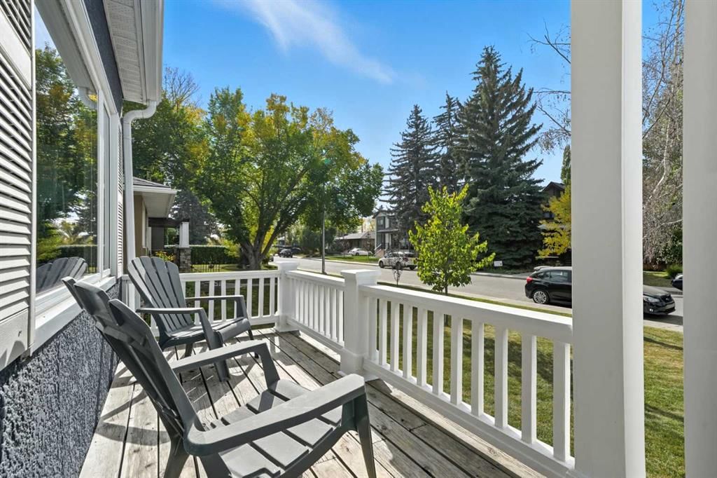3212 26A Street SW, Calgary — photo 4 of 50