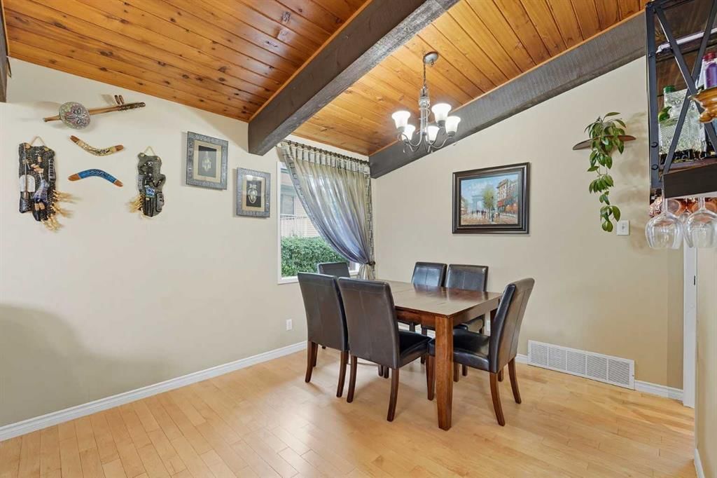 1804 Braemar Place SW, Calgary — photo 4 of 43