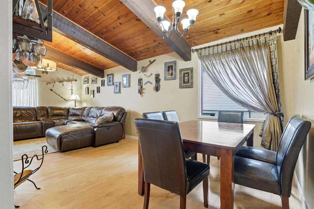 1804 Braemar Place SW, Calgary — photo 5 of 43