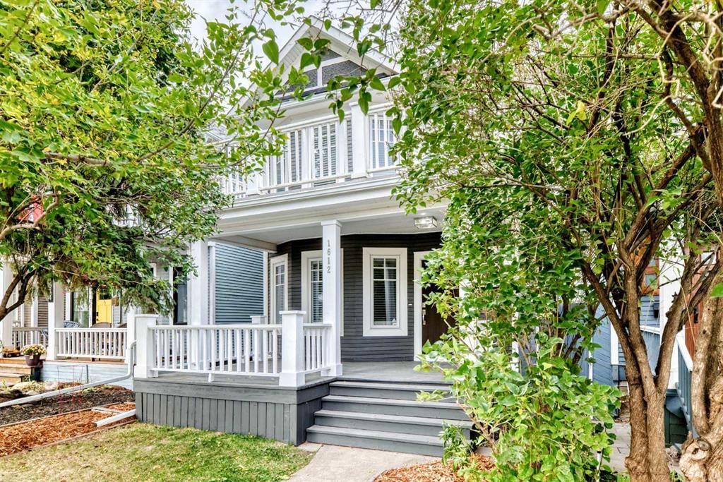 1612 Bowness Road NW, Calgary — photo 2 of 47