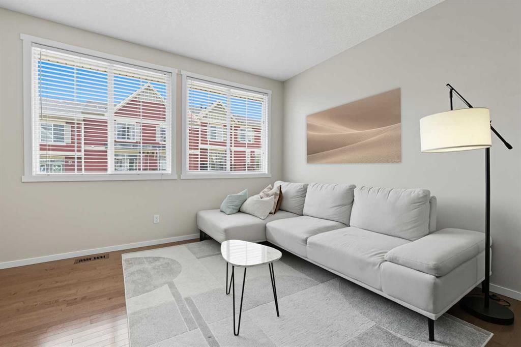 164 Evansview Gardens NW, Calgary — photo 4 of 31