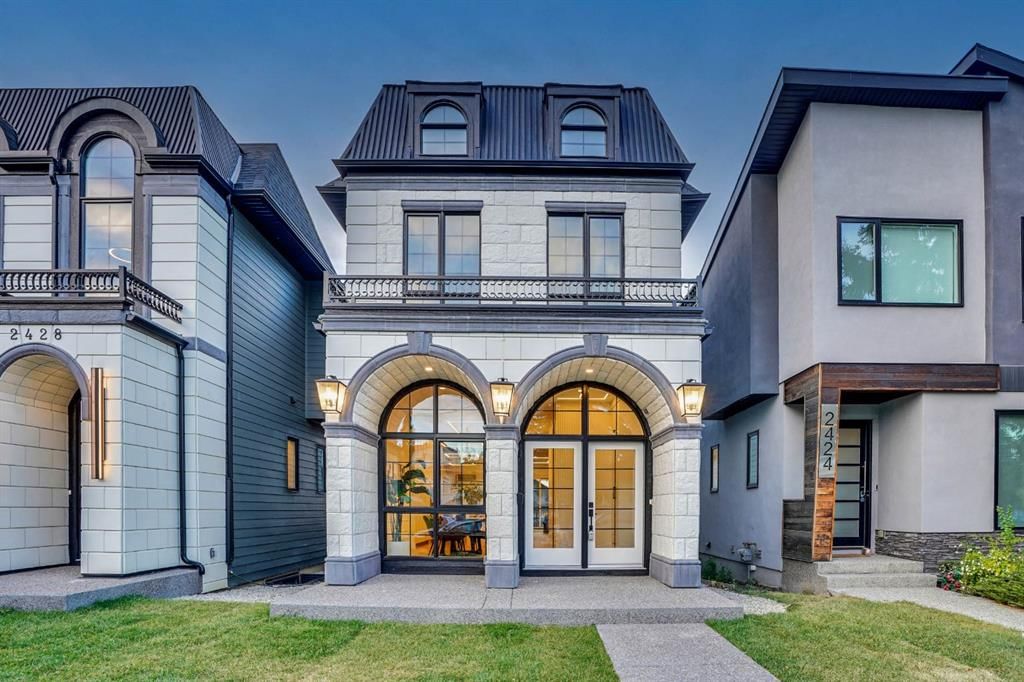 2426 29 Avenue SW, Calgary — main listing photo