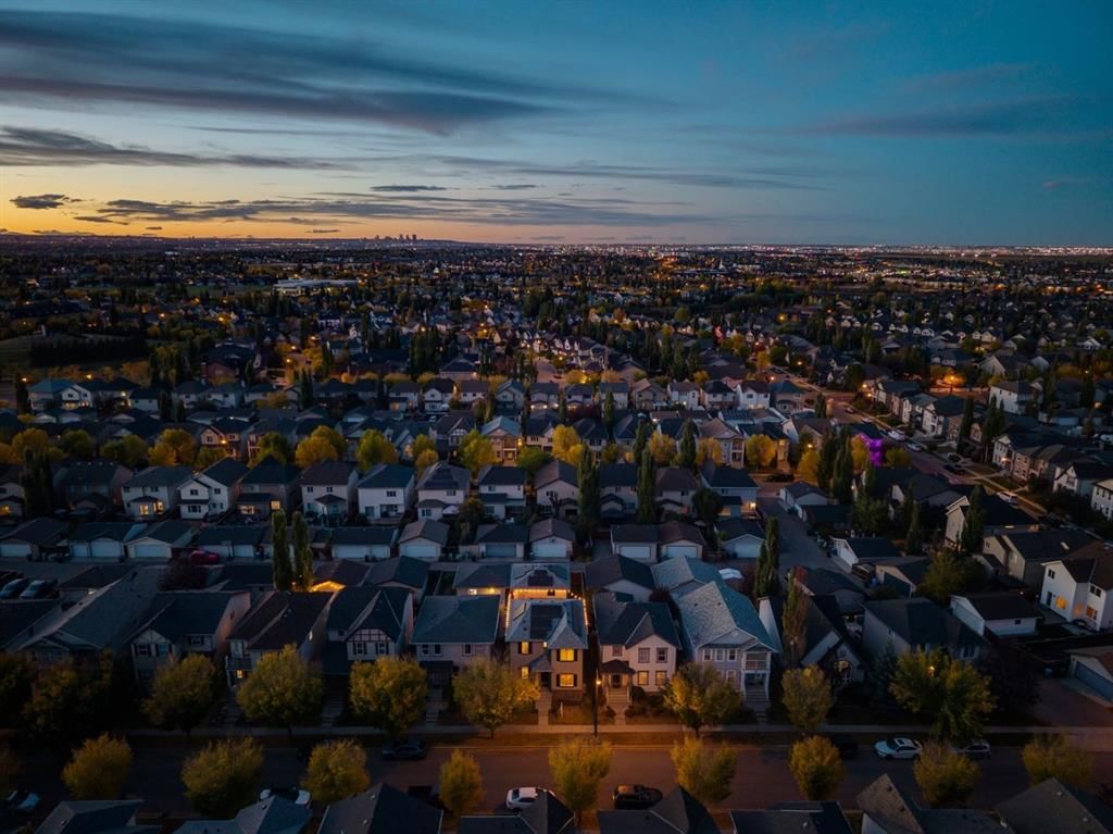 238 Elgin Manor SE, Calgary — main listing photo