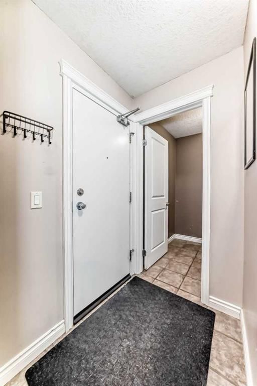 204, 420 3 Avenue NE, Calgary — photo 2 of 23