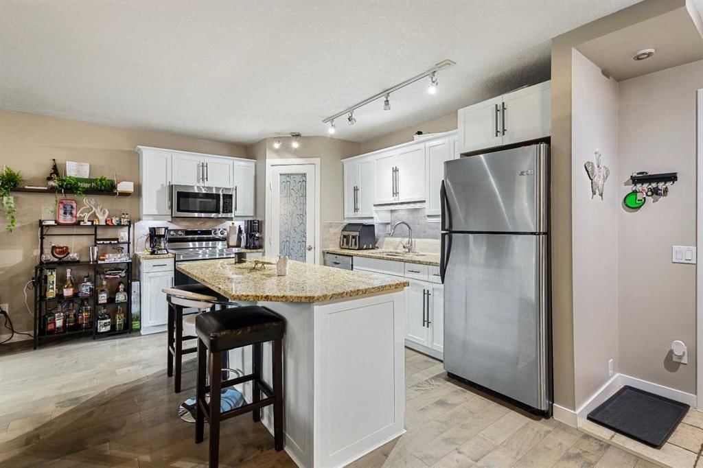 110, 515 57 Avenue SW, Calgary — photo 2 of 28