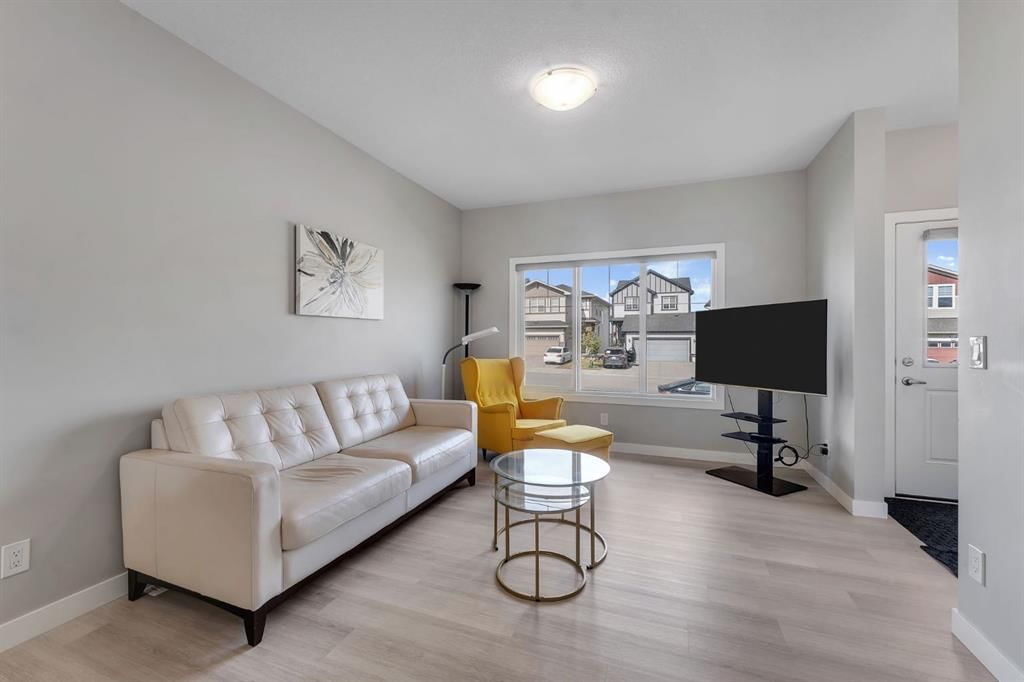 519 Cornerstone Avenue NE, Calgary — photo 3 of 32