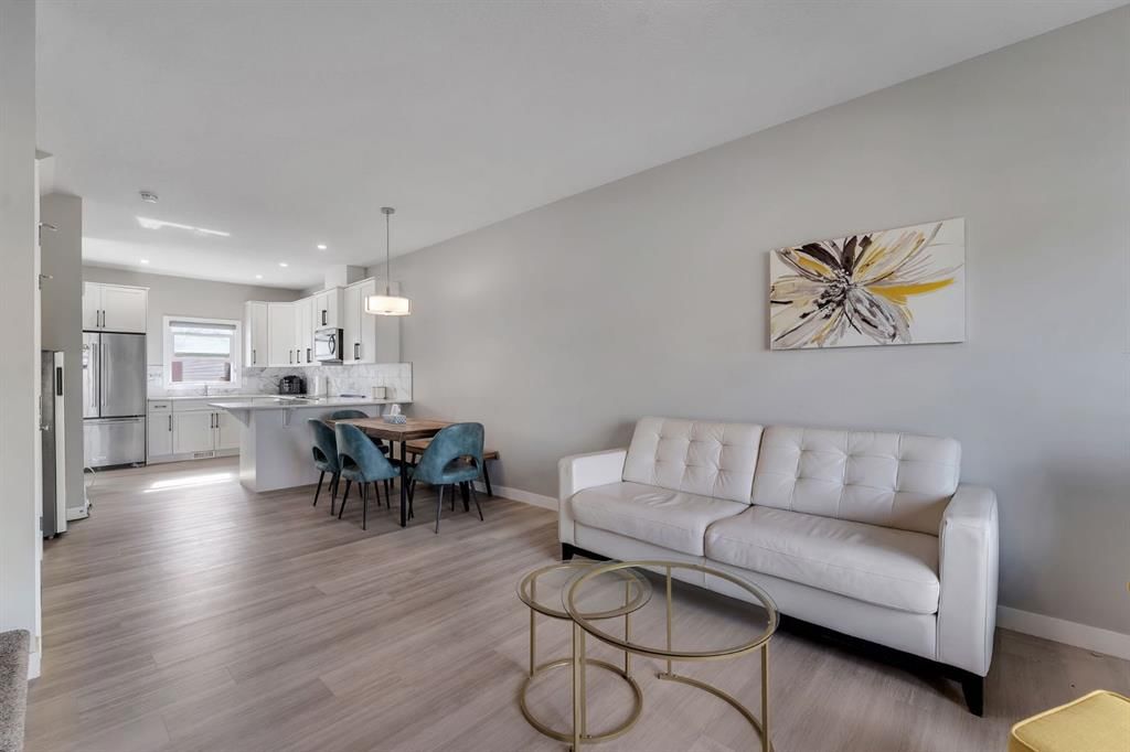 519 Cornerstone Avenue NE, Calgary — photo 5 of 32