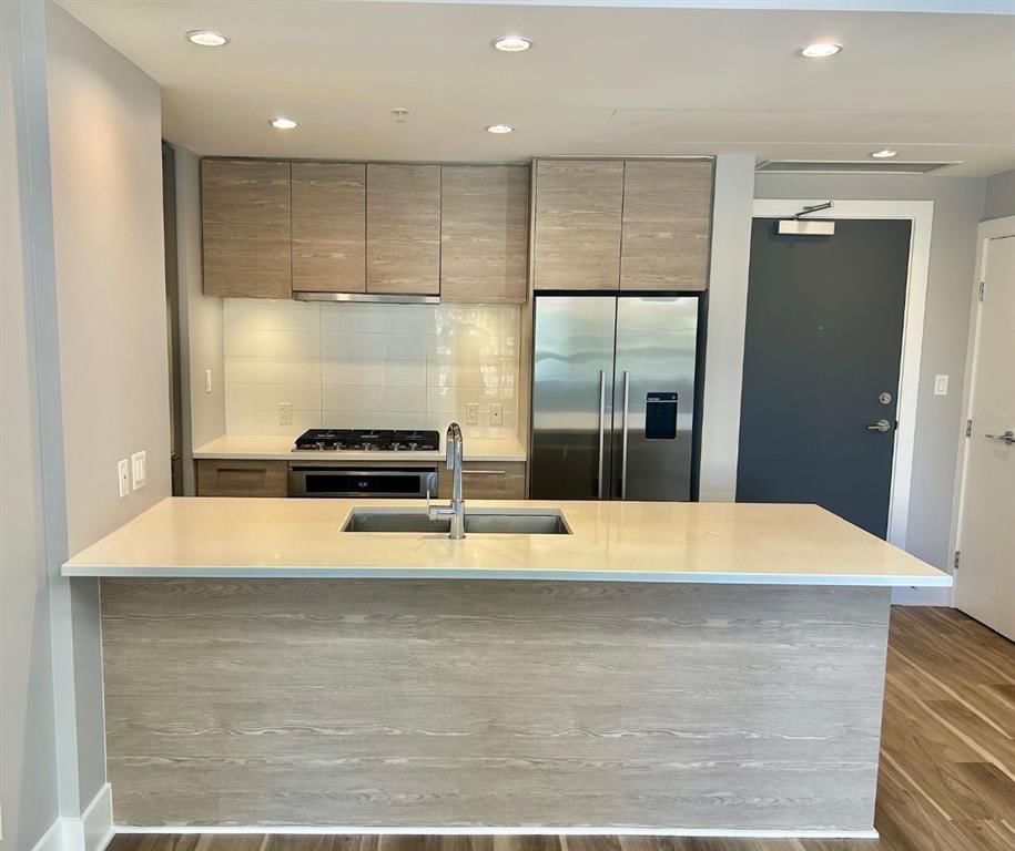 207, 38 9 Street NE, Calgary — photo 4 of 35