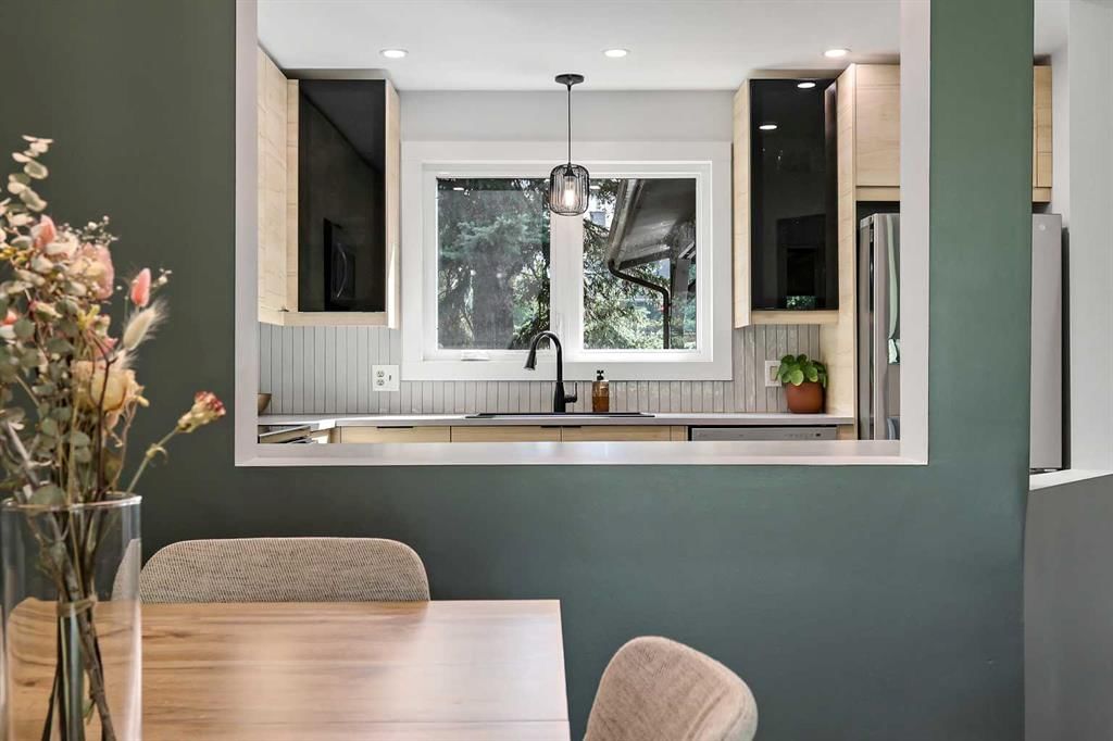 42, 10910 Bonaventure Drive SE, Calgary — photo 2 of 41