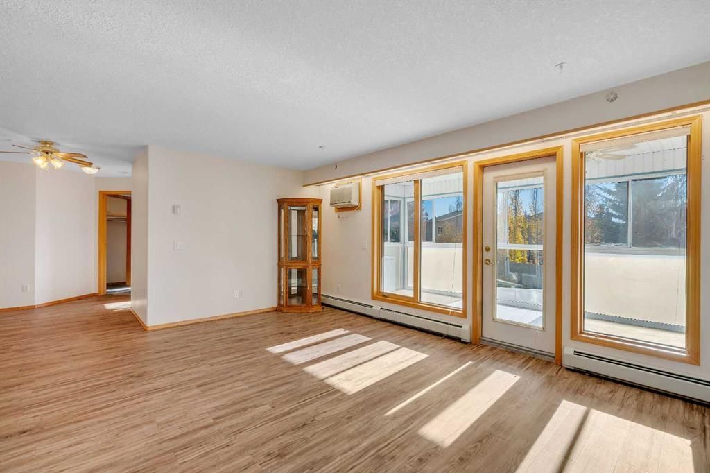 135, 7229 Sierra Morena Boulevard SW, Calgary — photo 4 of 48