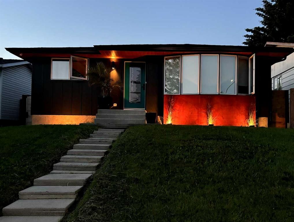 3240 Doverville Crescent SE, Calgary — photo 3 of 44