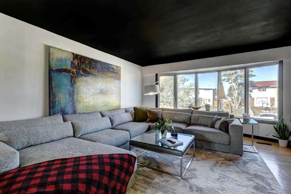3240 Doverville Crescent SE, Calgary — photo 4 of 44