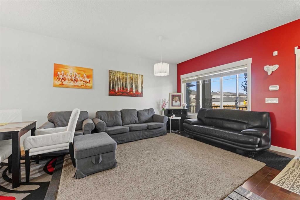 37 Skyview Ranch Manor NE, Calgary — photo 5 of 33