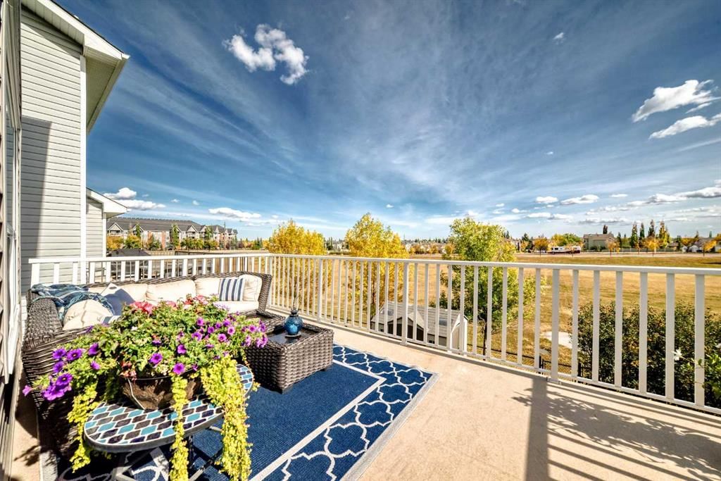 48 Bridleglen Road SW, Calgary — photo 4 of 50