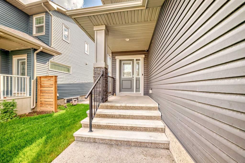 39 Evansglen Link NW, Calgary — photo 2 of 29