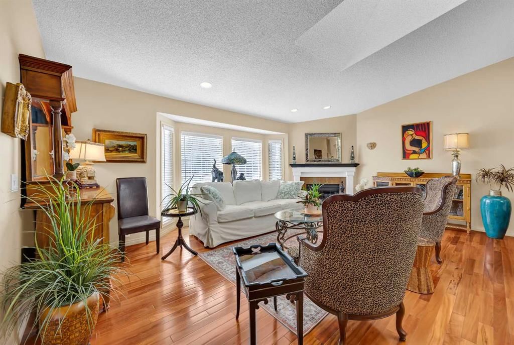 75 Christie Gardens SW, Calgary — photo 3 of 50